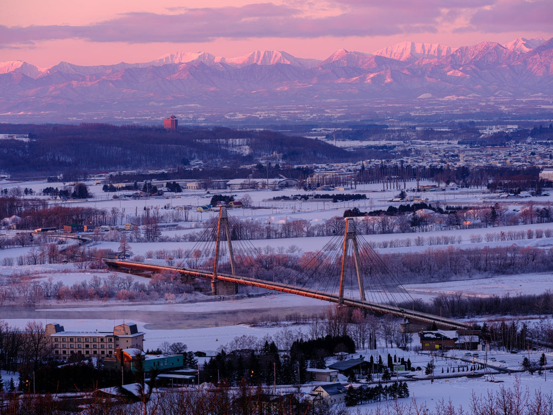 Winter in Hokkaido: Snow Alone Is Not Enough — 6 Must-Visit Healing Hot Springs